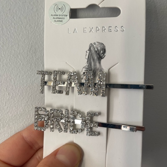 NEW - ‘TEAM BRIDE’ HAIR PINS Silver Rhinestone Hair Clips - Picture 4 of 9